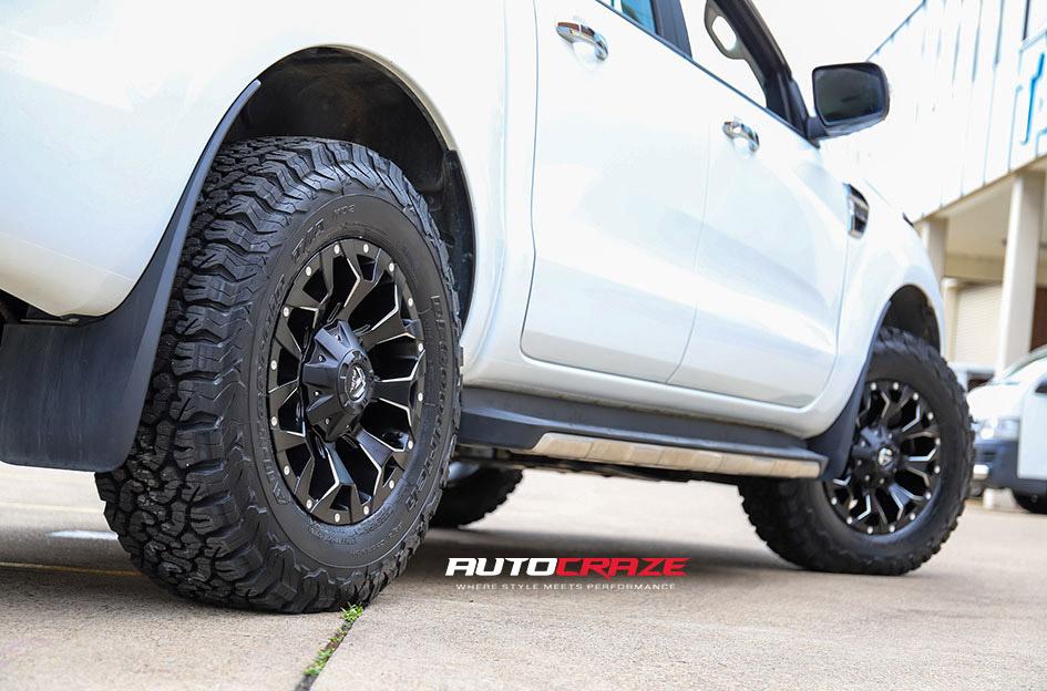 FORD RANGER ASSAULT GLOSS BLACK MILLED ACCENTS